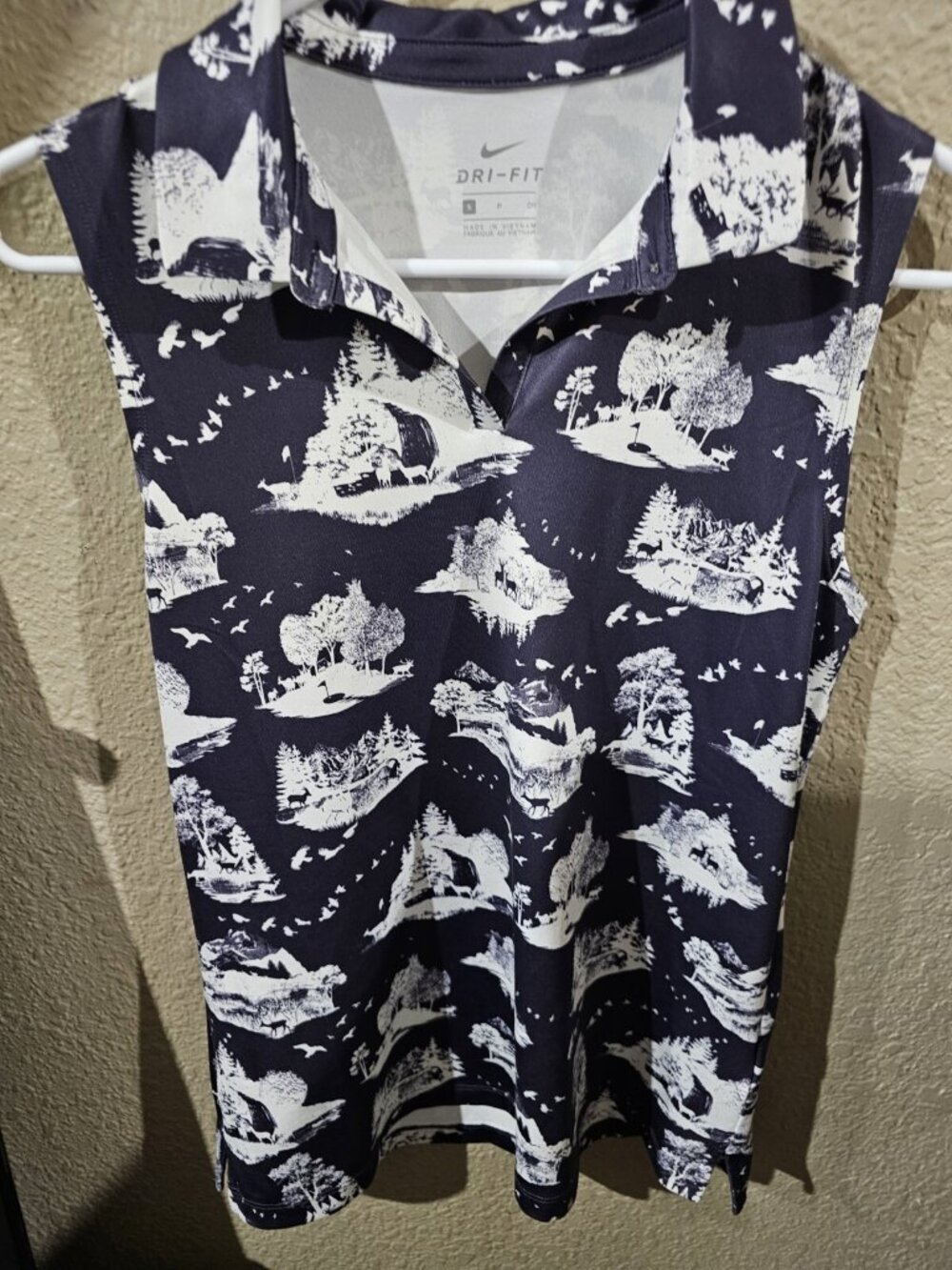 Nike Sleeveless Golf Polo Wildlife Short Women's Small Athletic Dri Fit